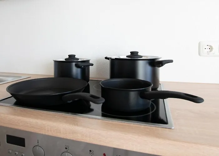 Tolstov - With 1 Or 2 - 15 Min To Messe Dus And Old Town Dus Διαμέρισμα