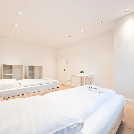 Raj Living - With 1 Or 2 - 15 Min To Messe Dus And Old Town Dus Apartment Dusseldorf