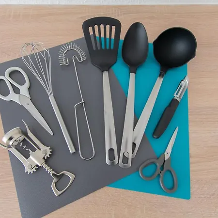 Tolstov - With 1 Or 2 - 15 Min To Messe Dus And Old Town Dus *