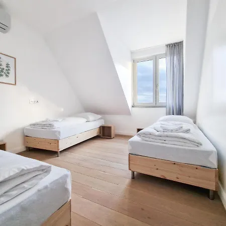 Tolstov - With 1 Or 2 - 15 Min To Messe Dus And Old Town Dus Appartement