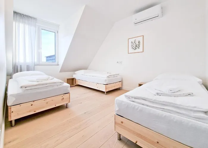 Apartamento Tolstov - With 1 Or 2 - 15 Min To Messe Dus And Old Town Dus Düsseldorf