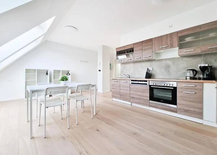 Tolstov - With 1 Or 2 - 15 Min To Messe Dus And Old Town Dus Apartament Düsseldorf